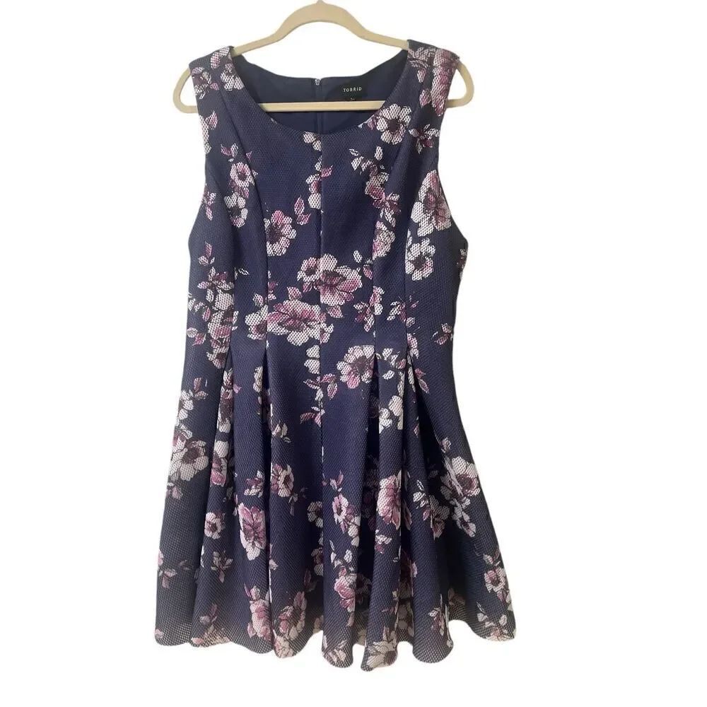 Torrid floral dress with flounce skirt purple sz 20